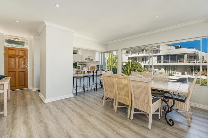 To Let 2 Bedroom Property for Rent in Sea Point Western Cape